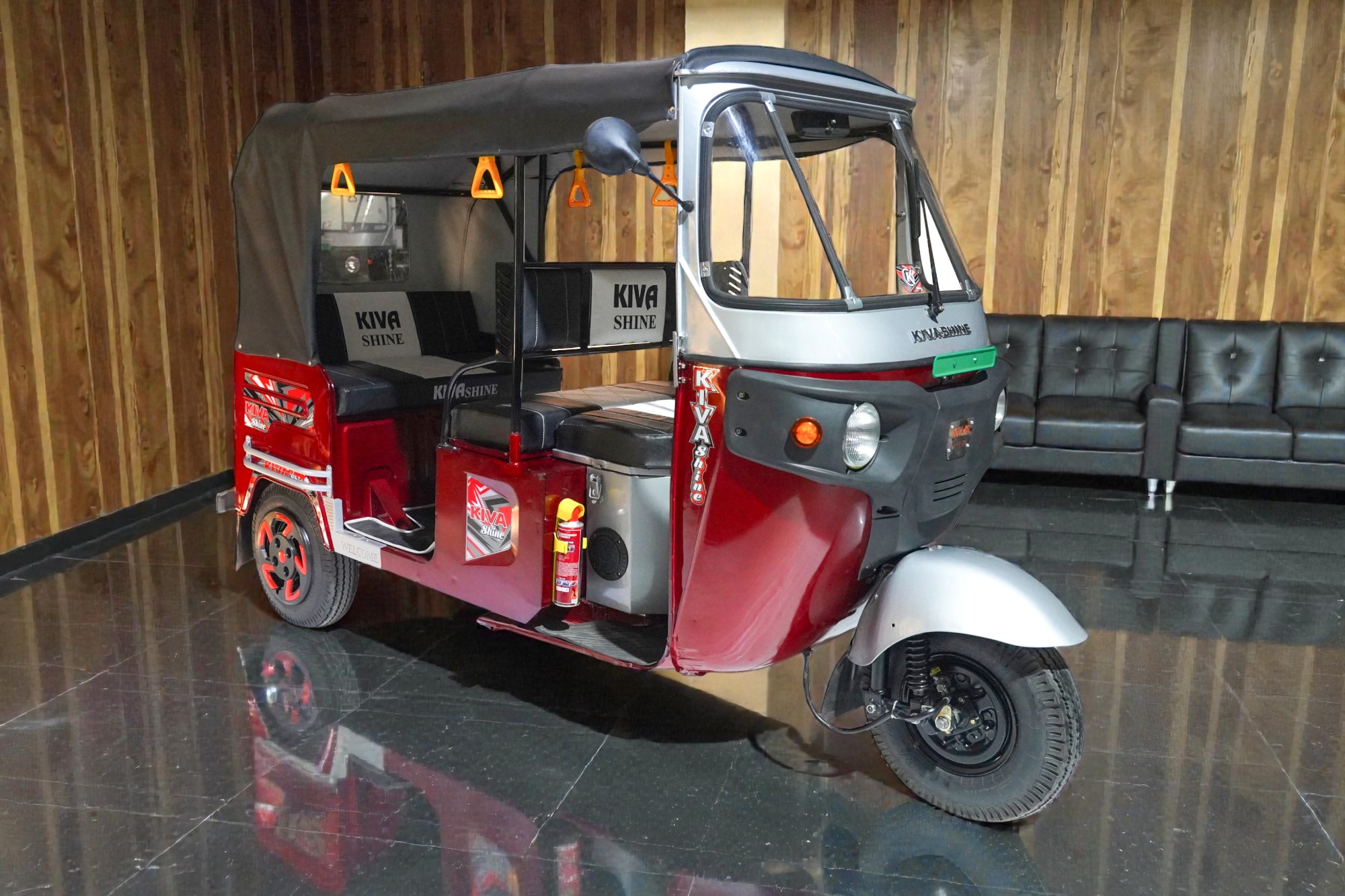 Electric Rickshaw Loader